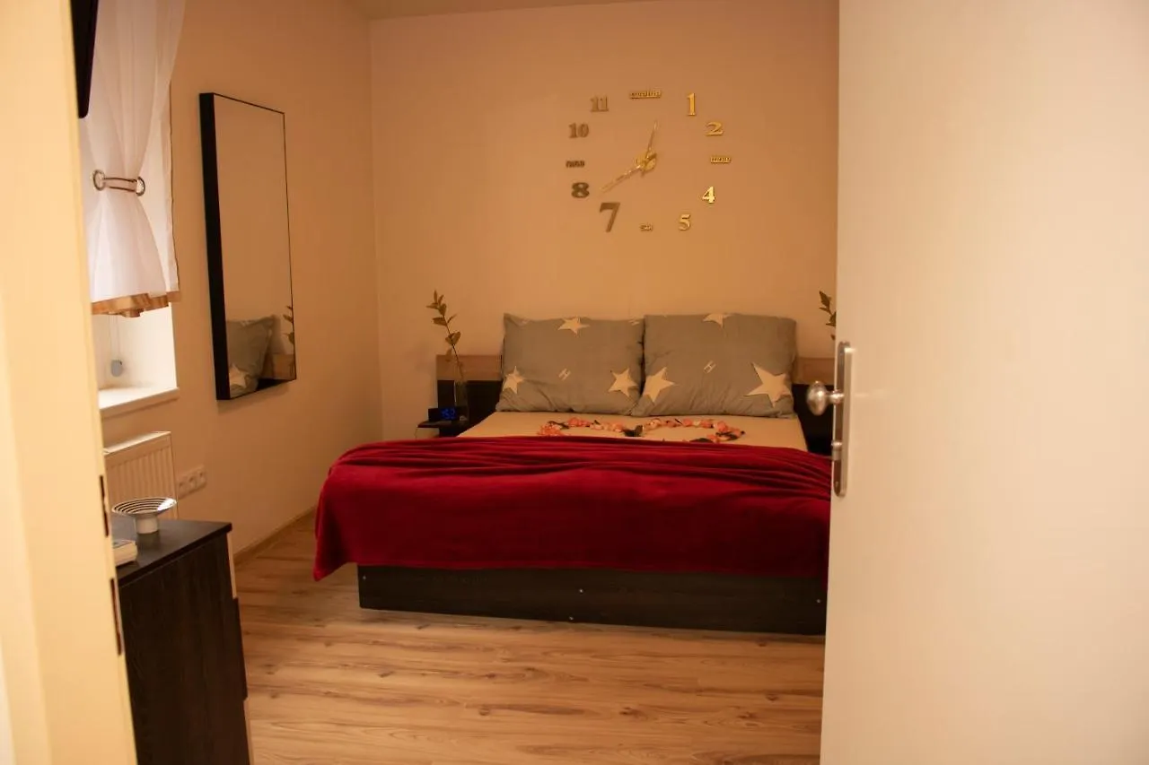 Welness Praha Infrasauna Virivka + Pokoj Apartment  Prague