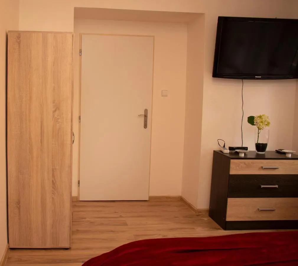 Welness Praha Infrasauna Virivka + Pokoj Apartment 0*, Prague Czech Republic