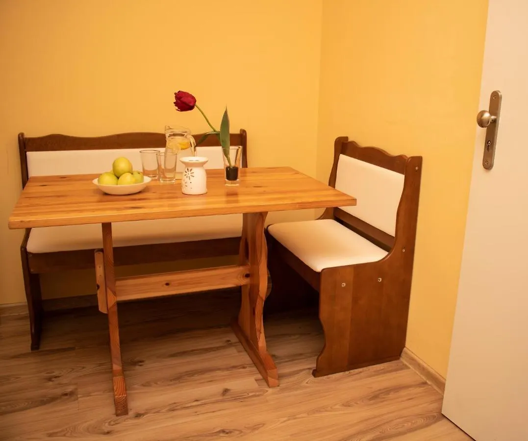 Welness Praha Infrasauna Virivka + Pokoj Apartment Prague